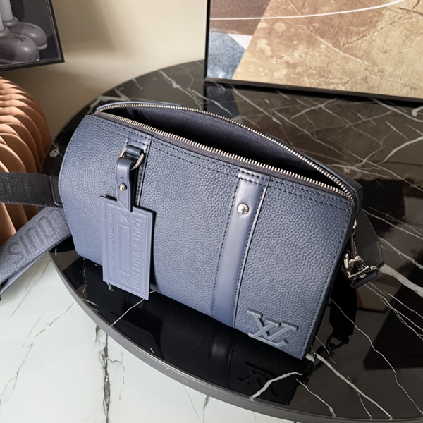 ルイヴィトンバッグ着用イメージ